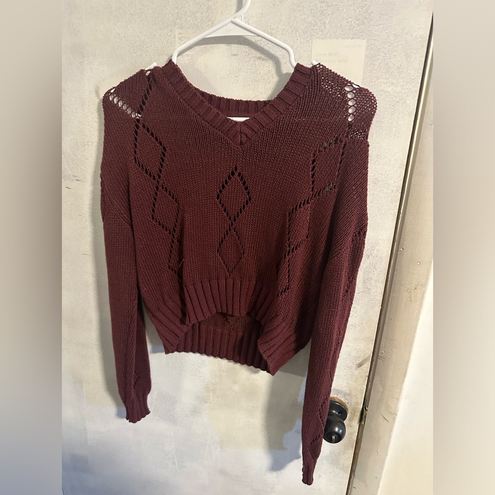 Women’s red knitted crop